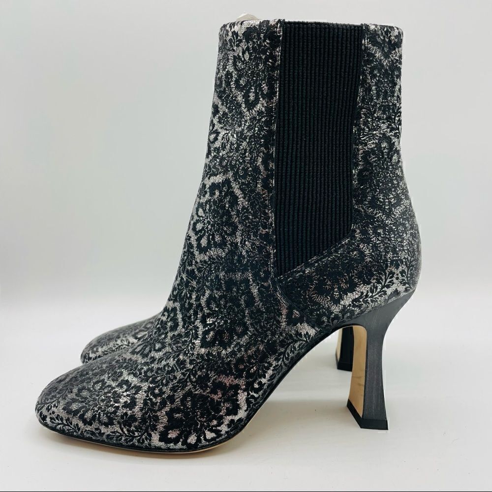 Donald J. Pliner Rhys Metallic Silver Leather Ankle Boots Size 6